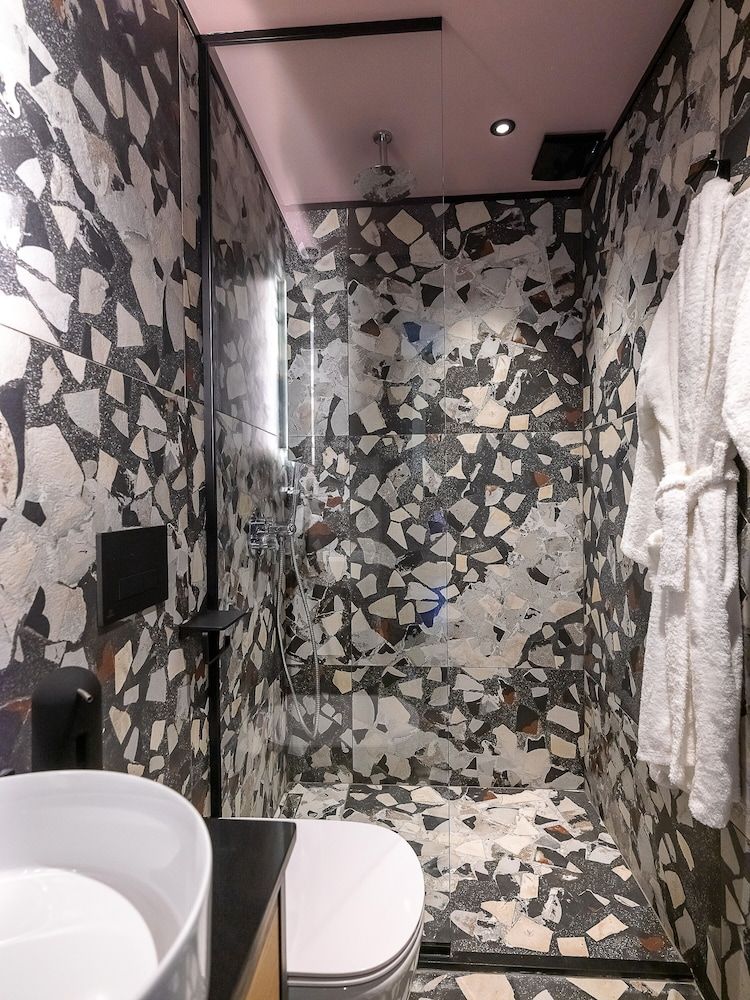 3 Pines Design Living Signature Penthouse Suite 10