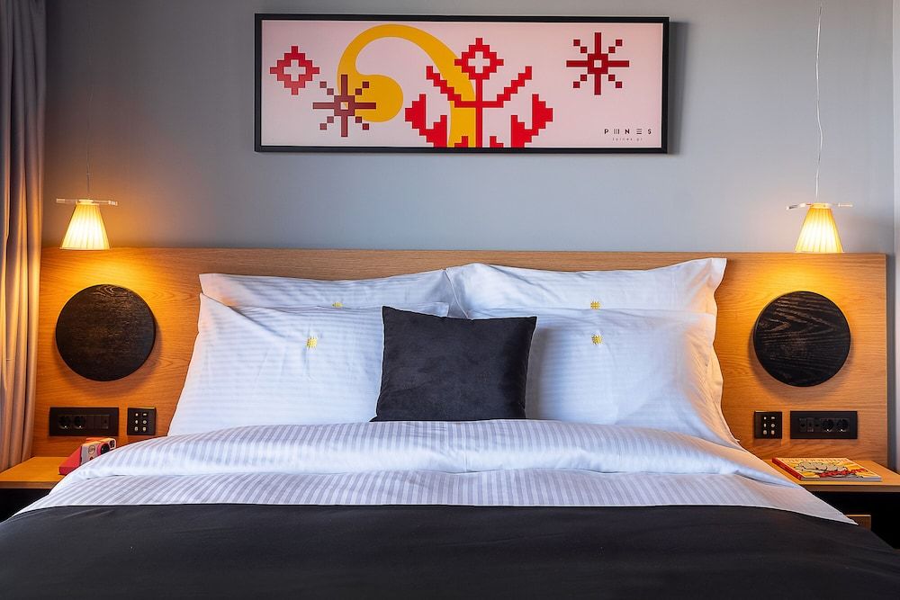 3 Pines Design Living Signature Penthouse Suite