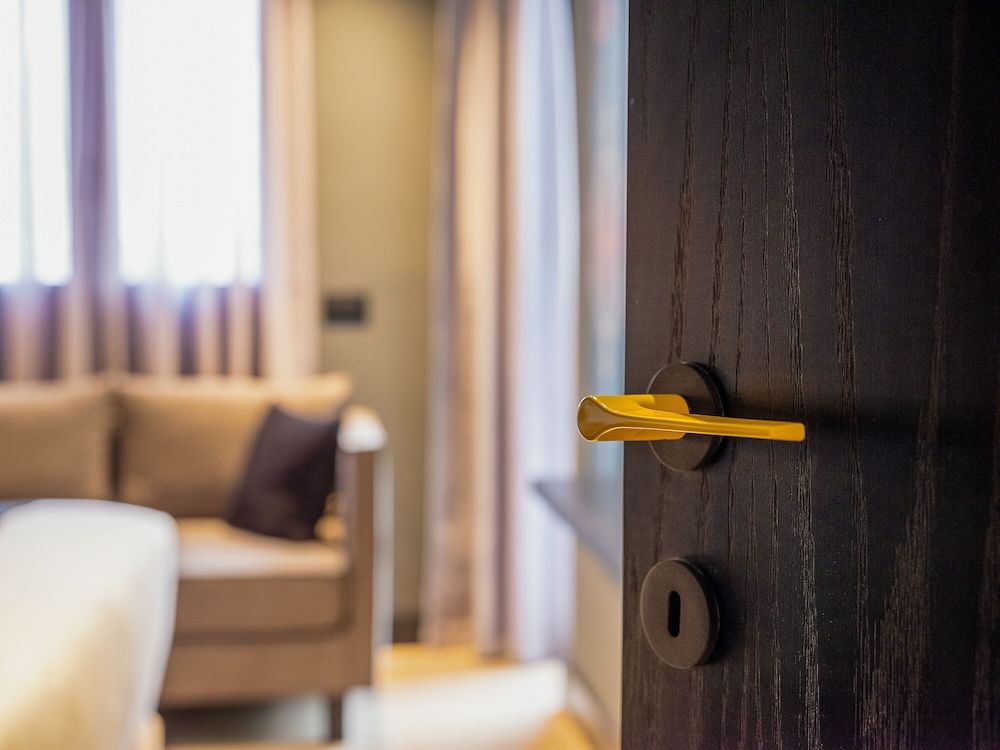 3 Pines Design Living 3 Bedroom Supreme Penthouse 17