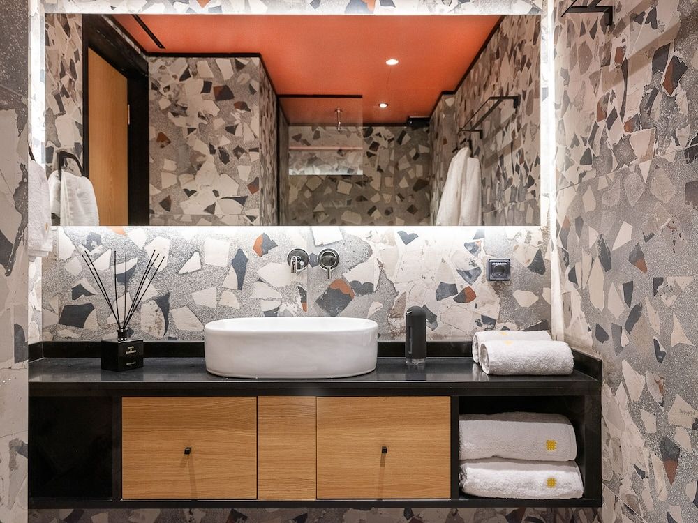 3 Pines Design Living Exclusive City Escape Suite 9