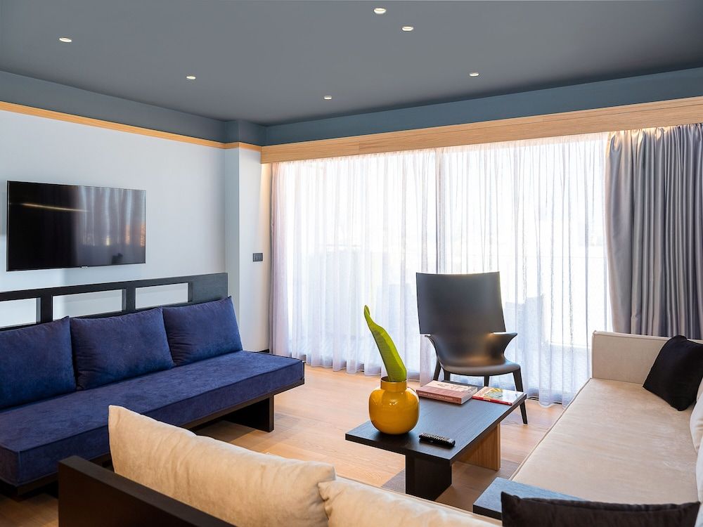 3 Pines Design Living 3 Bedroom Supreme Penthouse 20