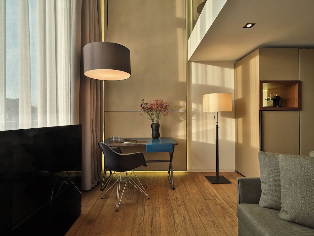 undefined Conservatorium Hotel (Operated by Mandarin Oriental) 9