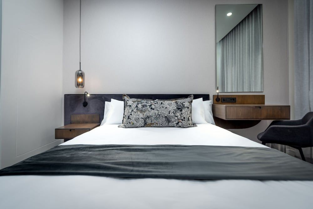 Reserved Suites Illovo Standard Studio 3