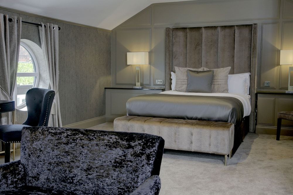 The Eccleston Hotel, BW Signature Collection Superior Suite, 1 King Bed, Non Smoking 3