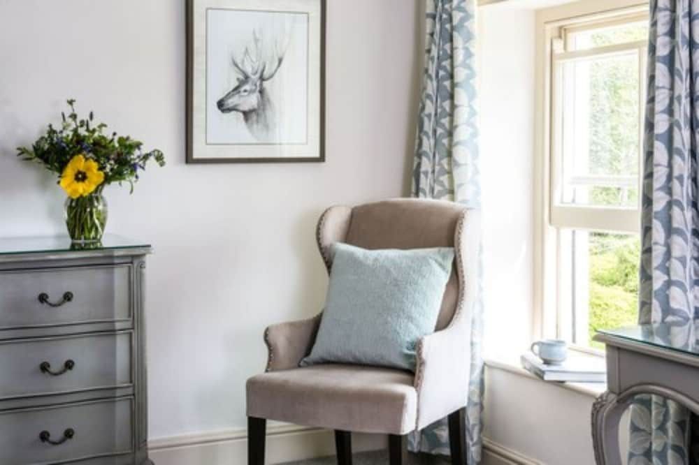 Mill End Hotel Twin Room 6