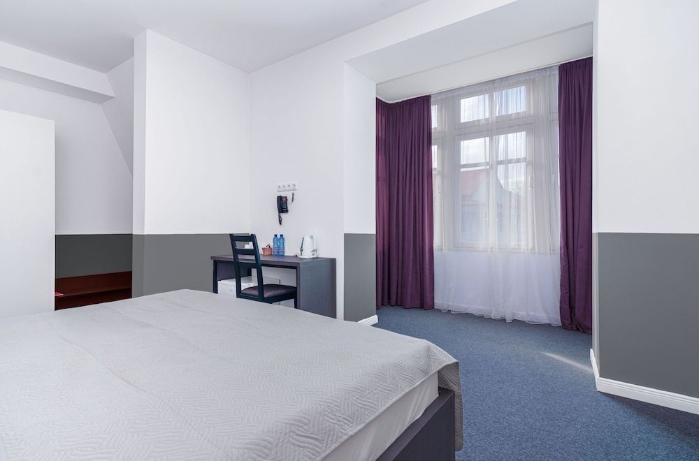 Hotel Elesa Superior Double Room 6