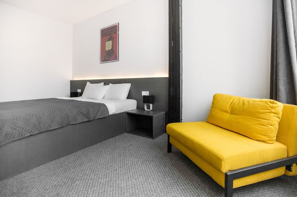 Hotel Elesa Standard Double Room 3