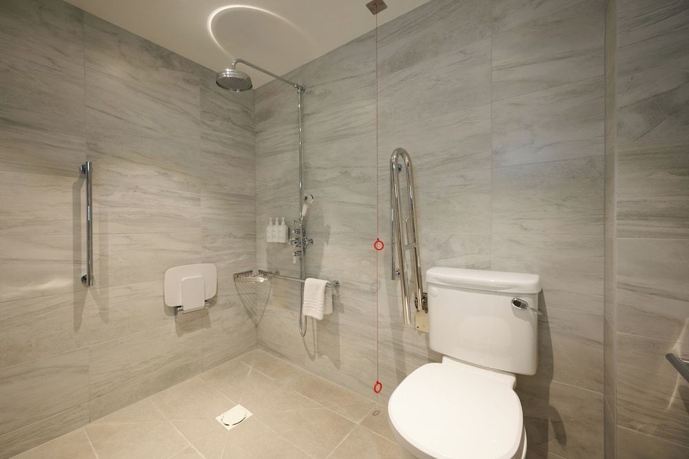 Spark by Hilton Luton Room, 1 Double Bed 6