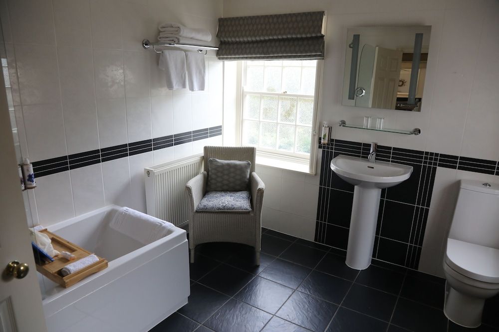 Tickton Grange Hotel Comfort Studio Suite, 1 King Bed, Garden Area 3