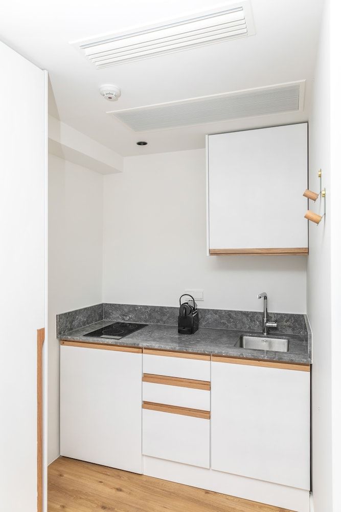 Septa Studios Standard Double Room, Partial Sea View (703) 4