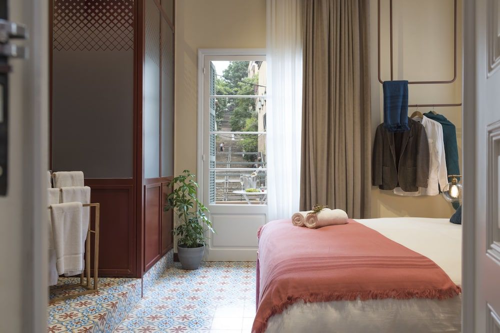 Lost Lost on the Stairs,with Balcony 2