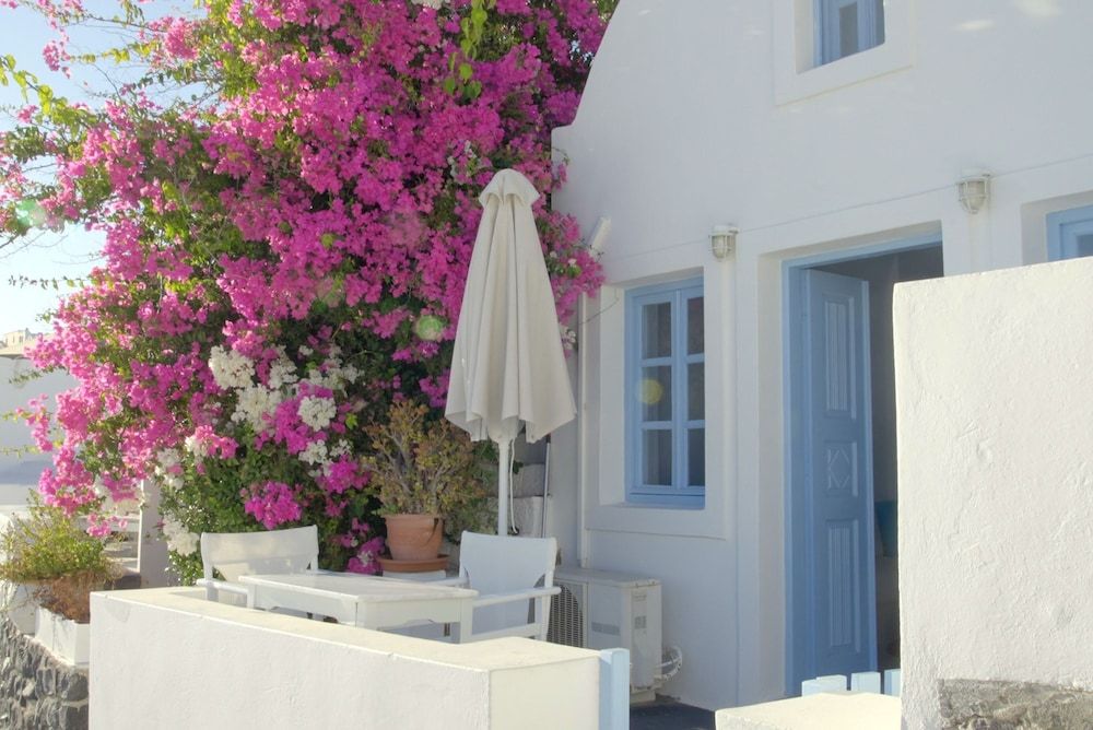 undefined Oia Memories Suites 4