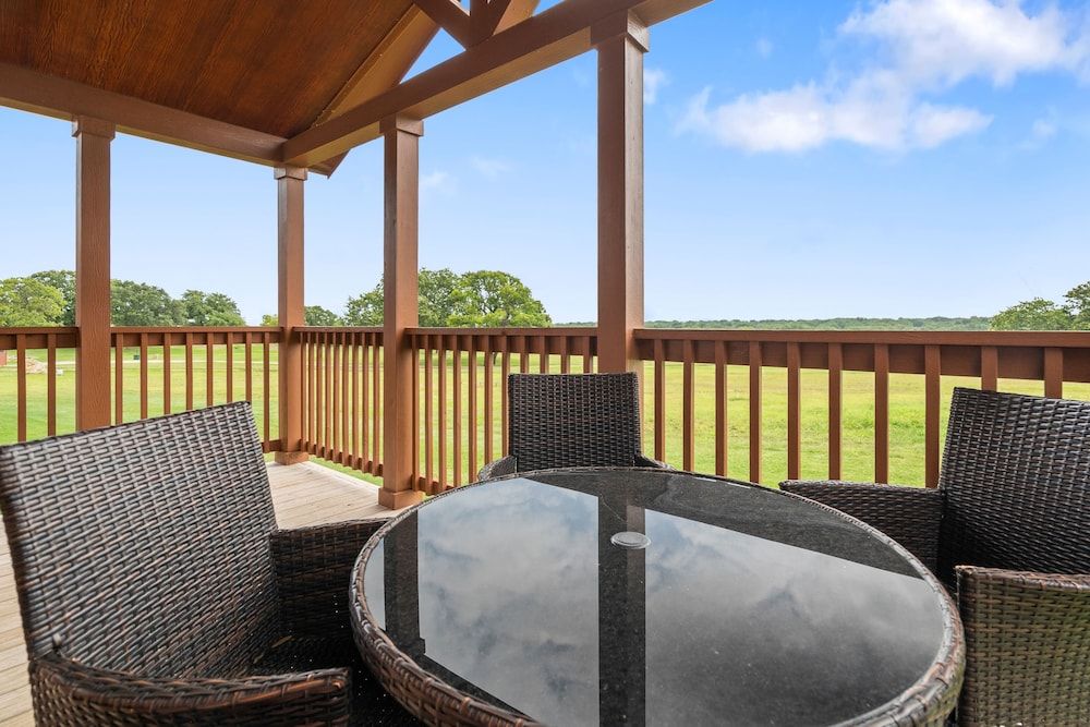 The Hideout Golf Club & Resort Cabin 3