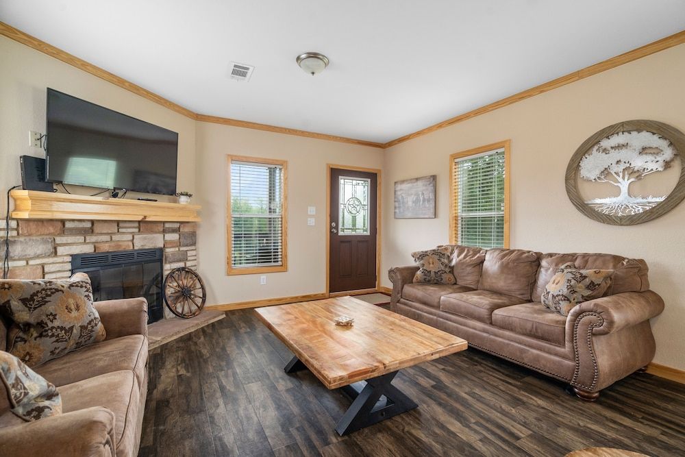 The Hideout Golf Club & Resort Ranch House Cabin 5