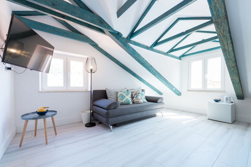 EuroAdria Residence Deluxe Room 8