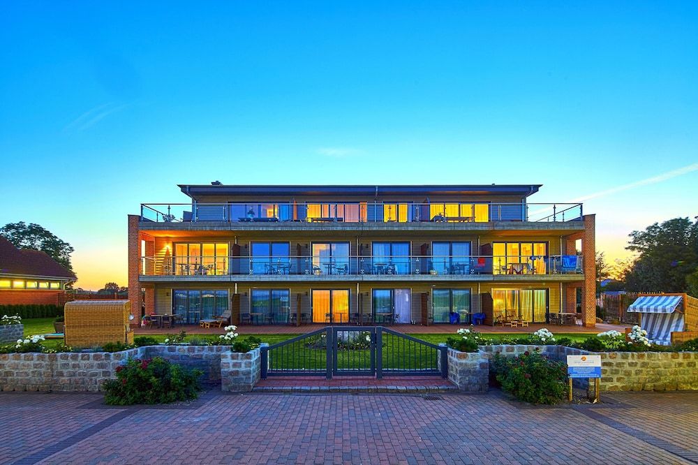 Front of property - evening/night