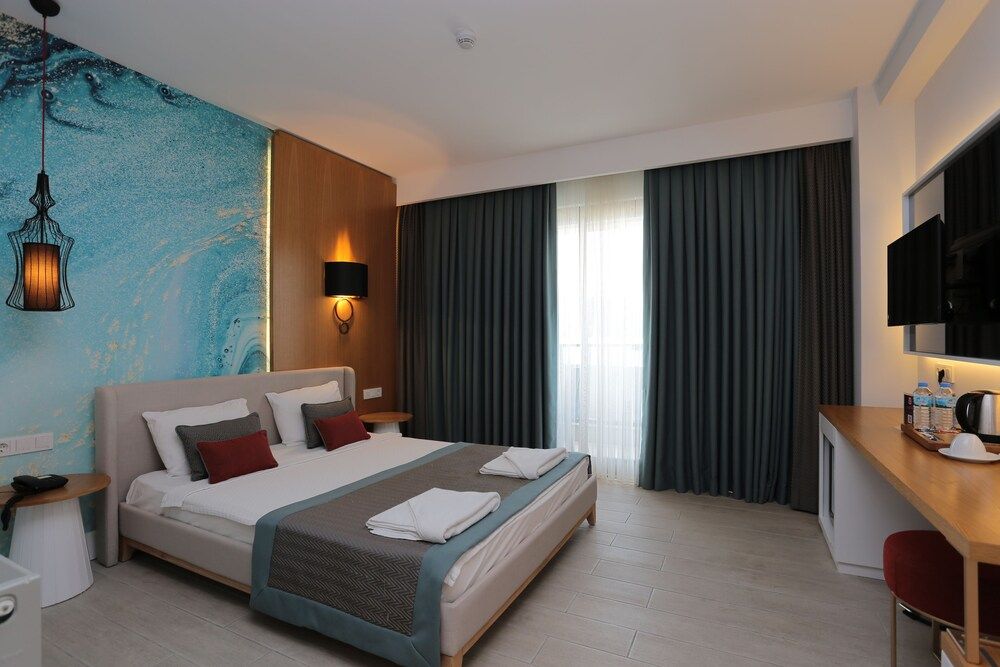 Çalcalar Hotel Standard Room 5