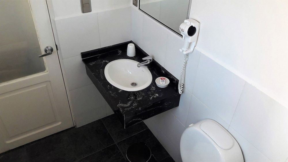 Casa Fusión Twin Room 3