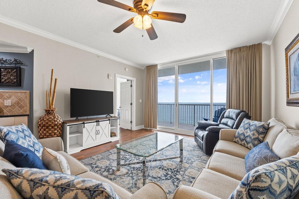 Condo, 2 Bedrooms, Sea View (2-2208)