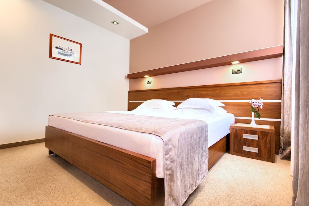 Hotel Plaza Omis Standard Double Room 2