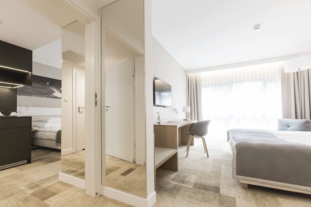 undefined Hotel Platan 2