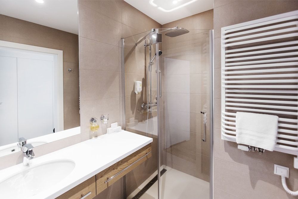 undefined Hotel Platan 10