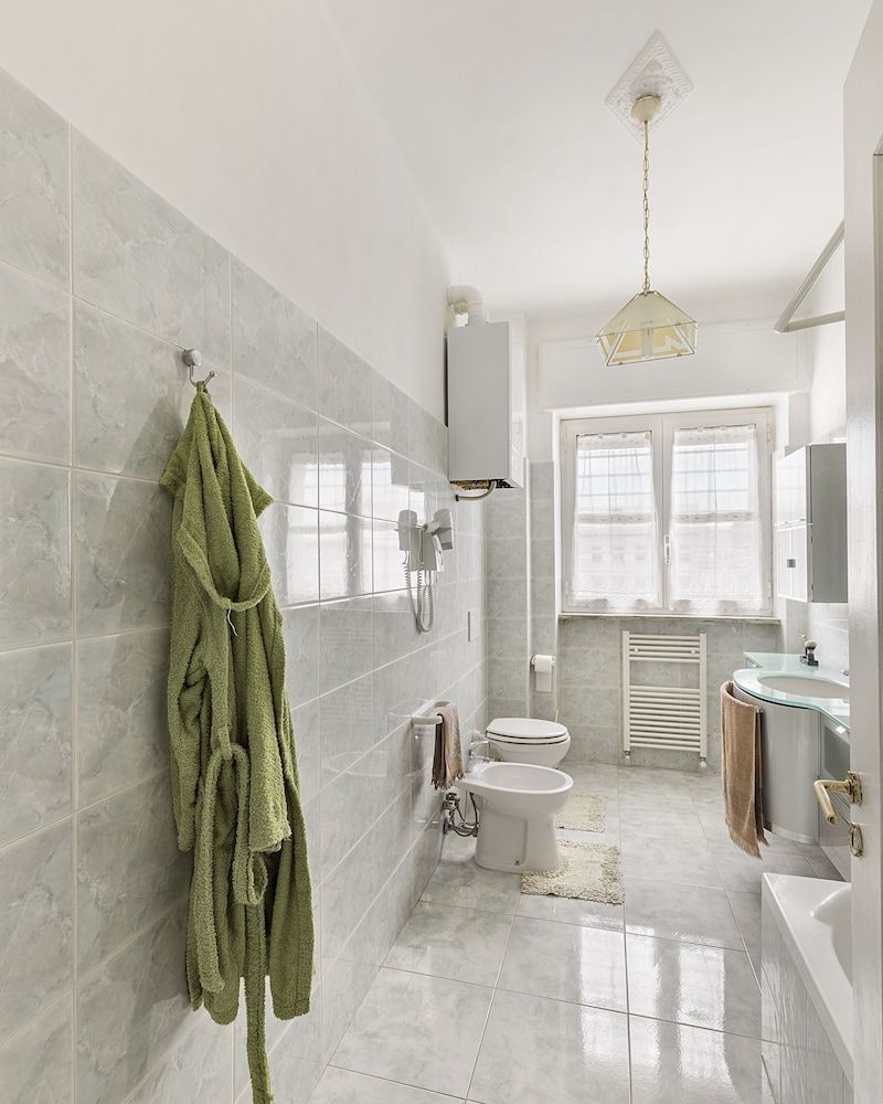 undefined B&B Limited Edition 9