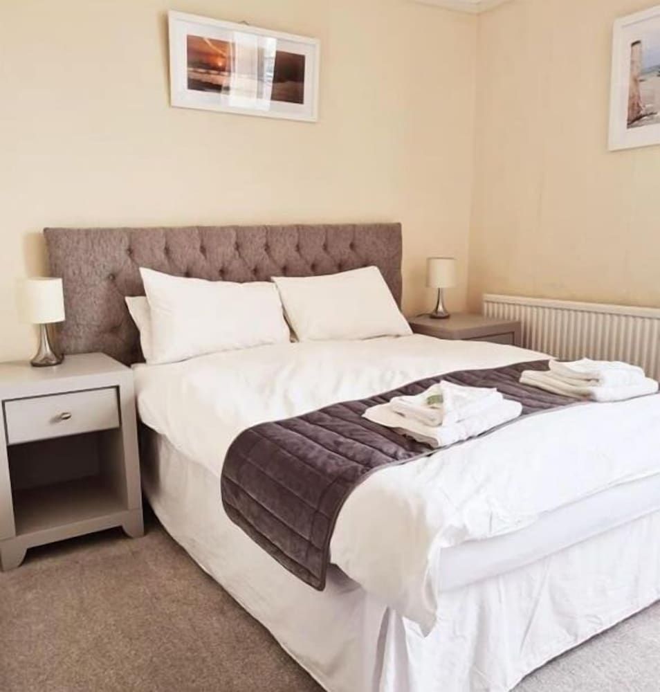 Wellington Hotel Standard Double Room, Ensuite, Sea View 5