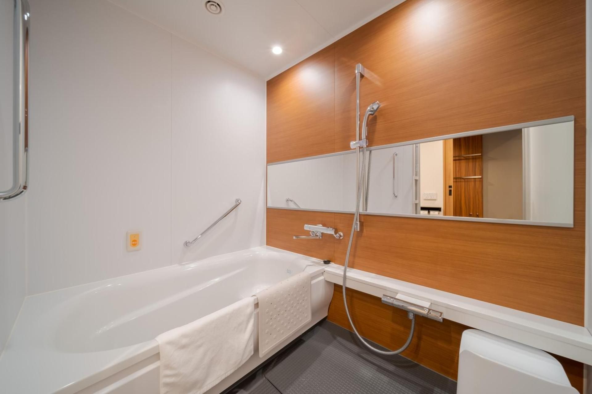 undefined JR WEST GROUP VIA INN PRIME OSAKA KYOBASHI 10