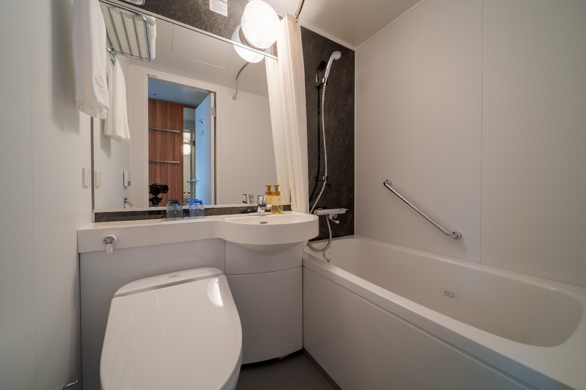 undefined JR WEST GROUP VIA INN PRIME OSAKA KYOBASHI 4