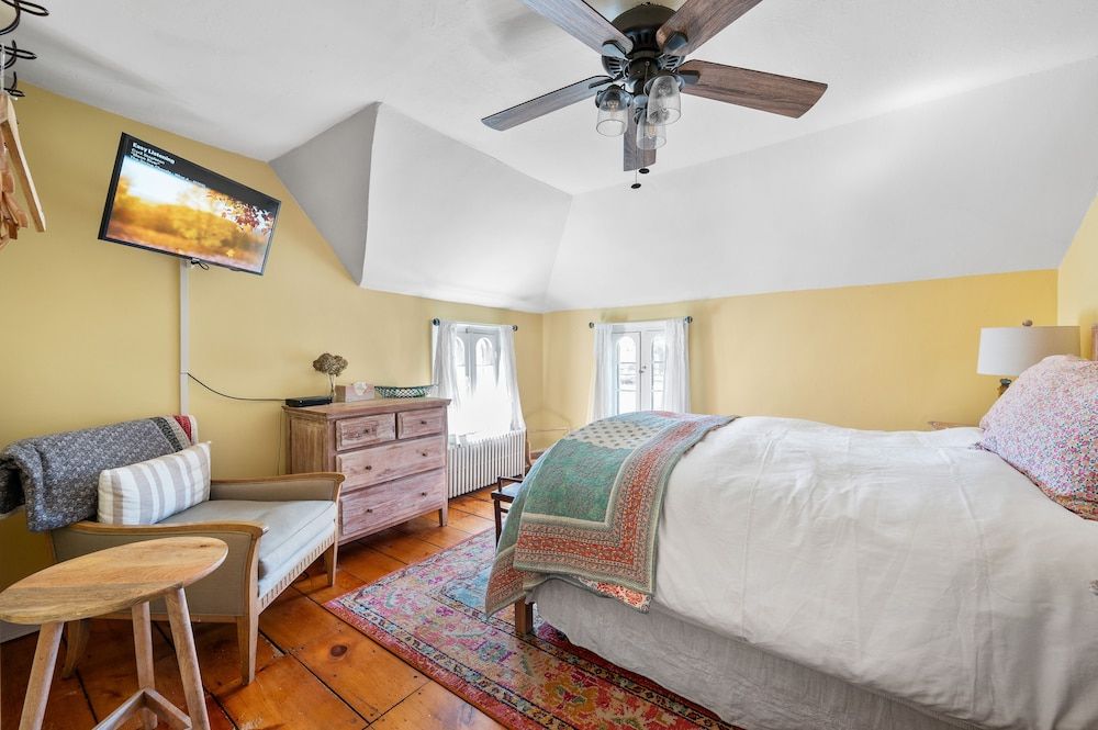 The Gables of Rhinebeck Inn Deluxe Double Room, 2 Bedrooms, Non Smoking 2