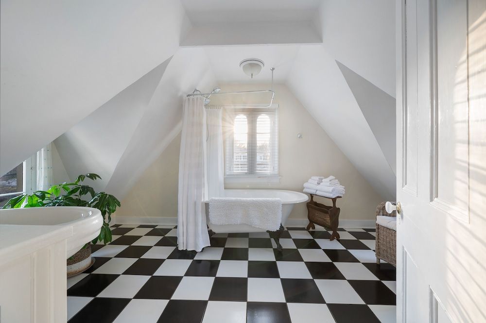 The Gables of Rhinebeck Inn Deluxe Room, 1 Queen Bed, Non Smoking 12