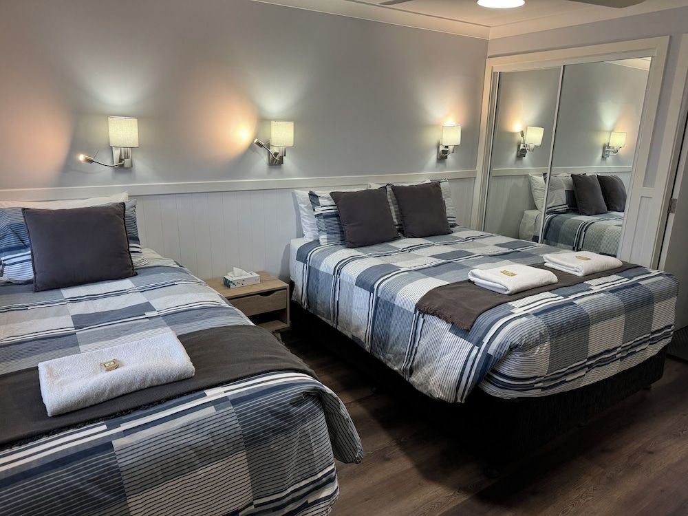 Ulladulla Motel Twin Room 5