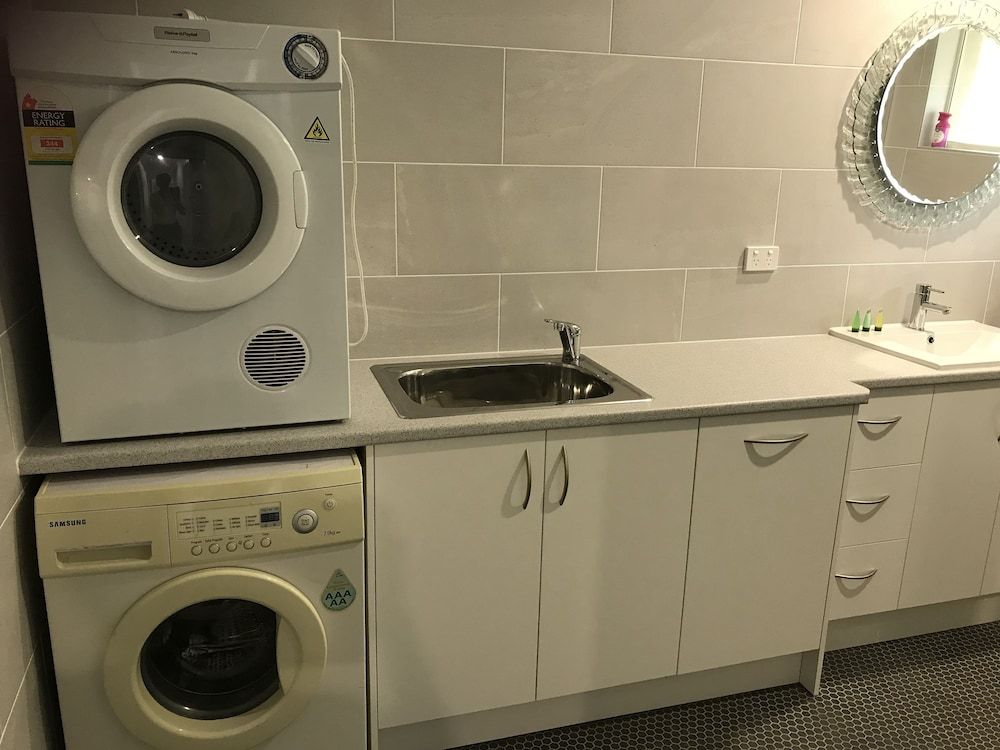 Ulladulla Motel Family Apartment, 2 Bedrooms 7