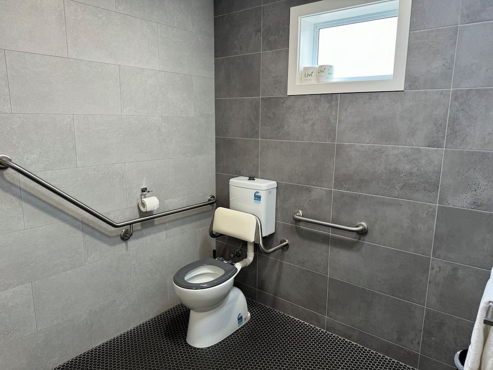 Ulladulla Motel Queen Room 11