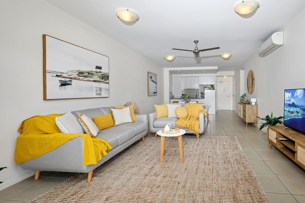 undefined Pool View City Centre Apartment 206 9