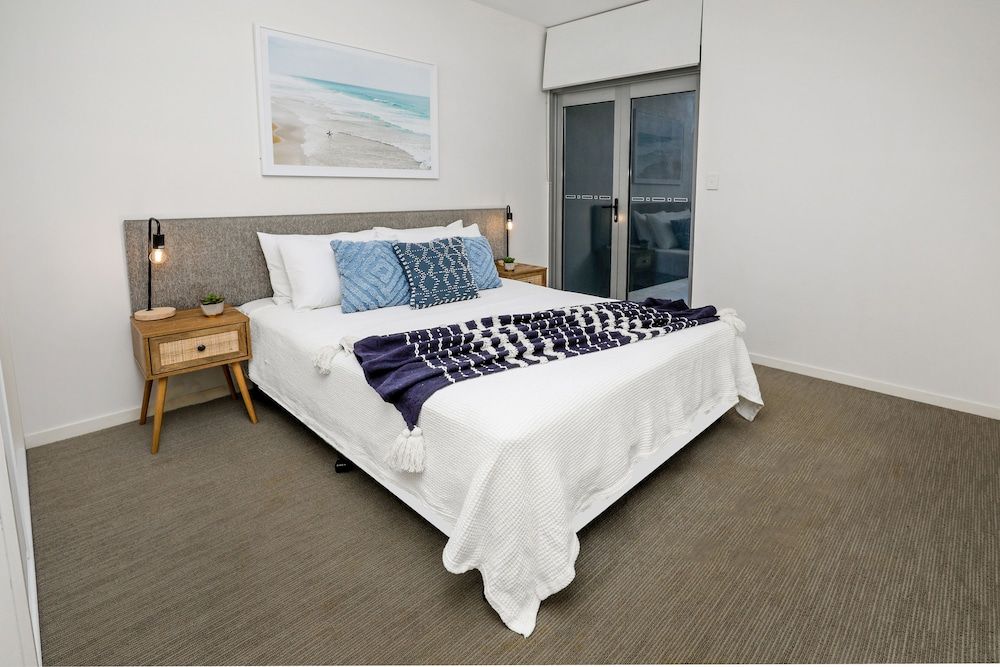 undefined Pool View City Centre Apartment 206 6