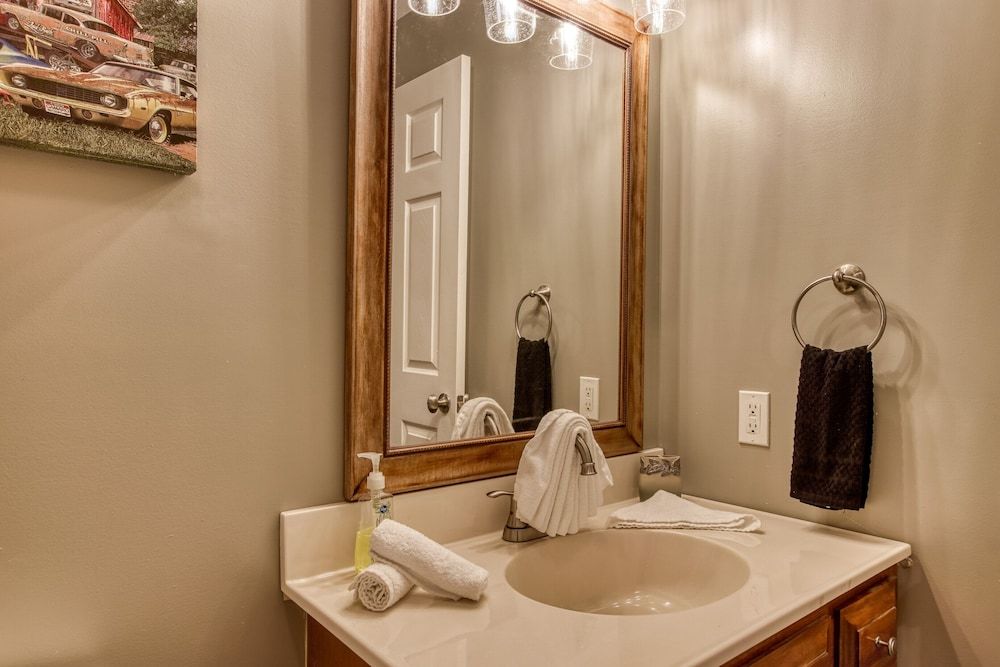 Rustic River Lodge by HoneyBearCabins River Dance Condo 14