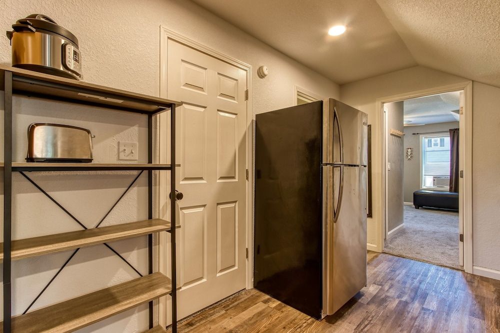 Rustic River Lodge by HoneyBearCabins Baby Bear Condo 16