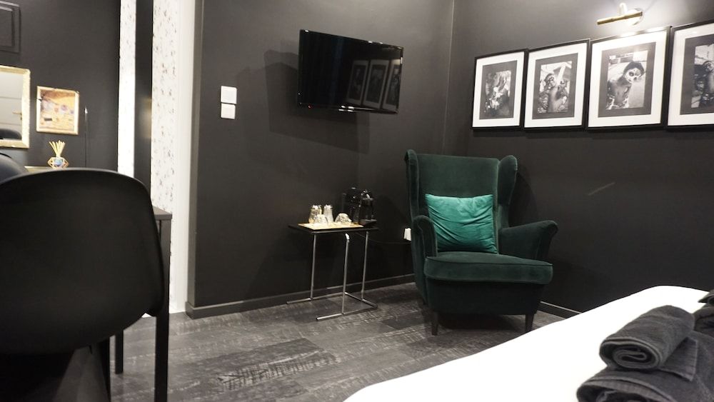 undefined Exclusive Design Studio with Yard 4