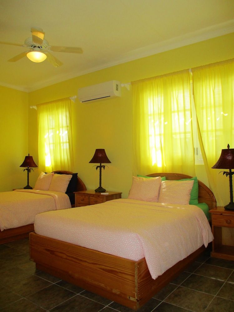 Harlem B & B Family Room, Multiple Beds, Private Bathroom, Partial Sea View 6