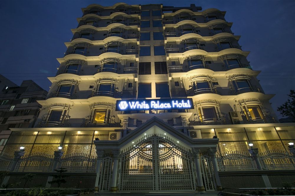 undefined White Palace Hotel 7