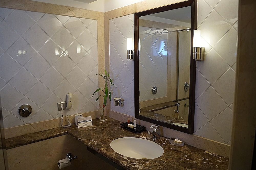 The President Hotel Luxury Room 20