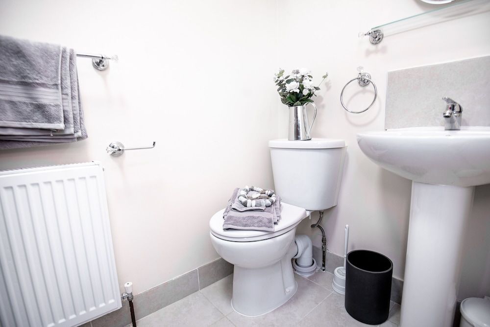 MARS Hotel Seaview Blackpool Standard Twin Room, 2 Twin Beds 3