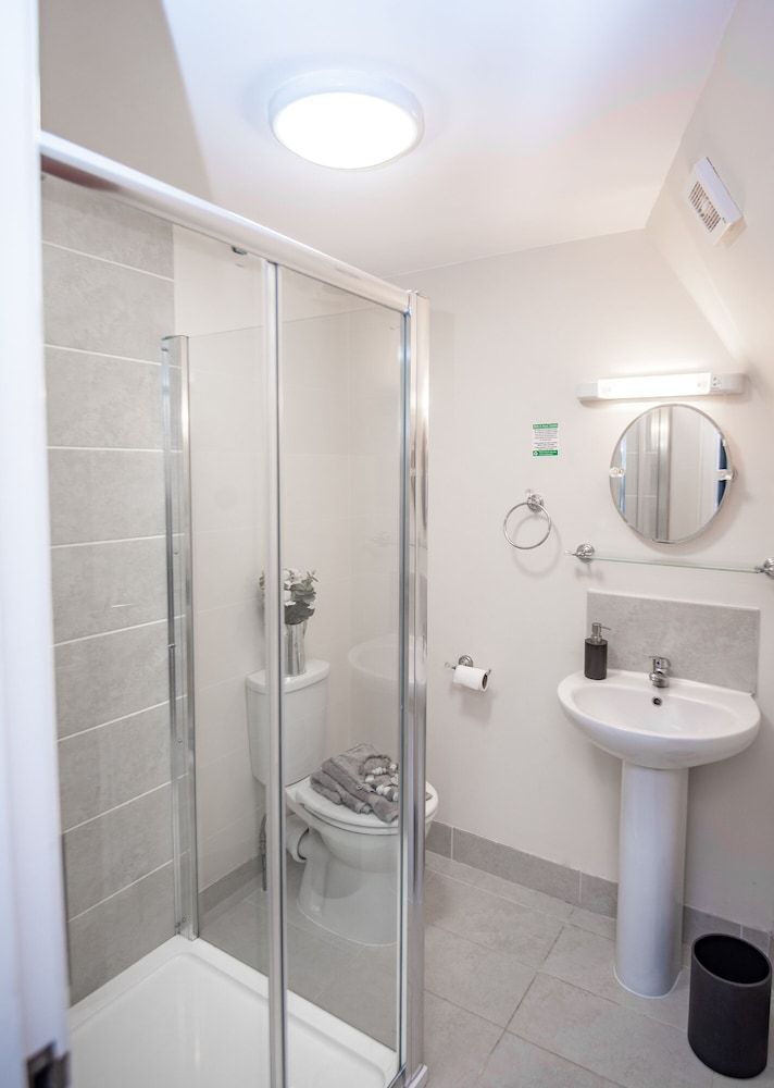 MARS Hotel Seaview Blackpool Standard Twin Room, 2 Twin Beds 2