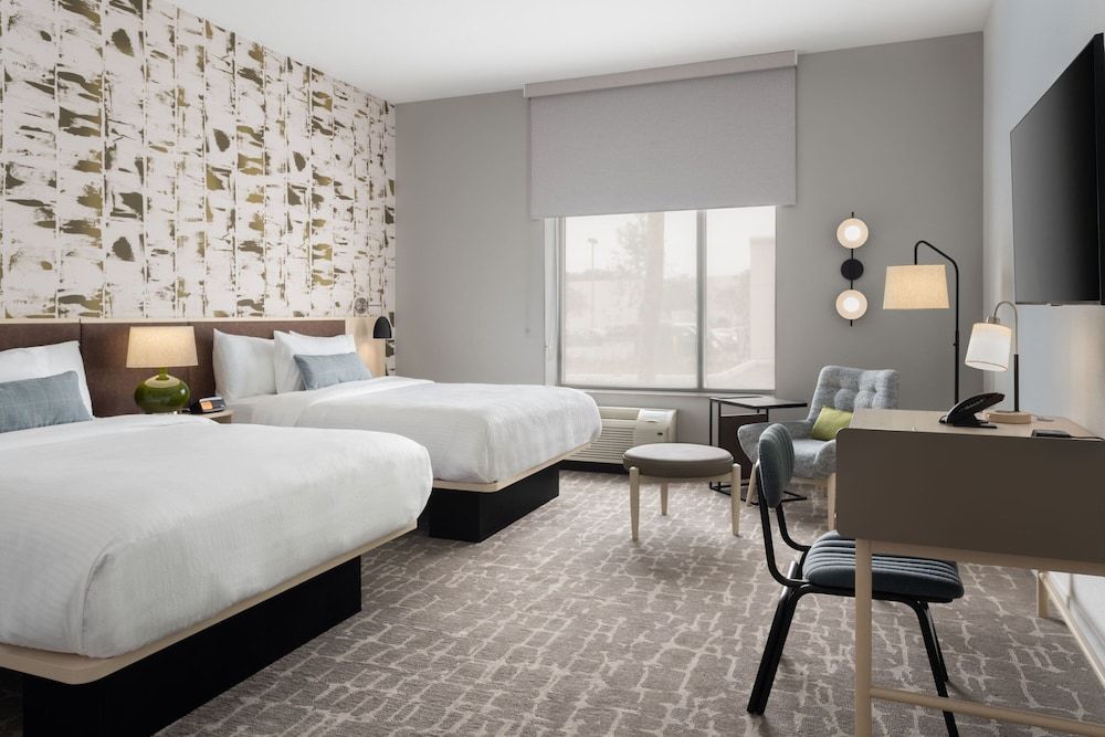 Studio, 2 Queen Beds (Mobility Accessible, Tub)