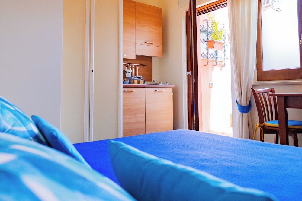 Villa Rosa Sorrento Studio Apartment for 2 people with kitchenette 5