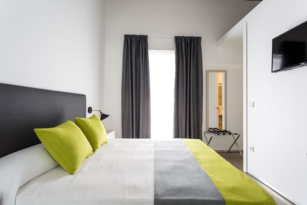 Double Room, Balcony