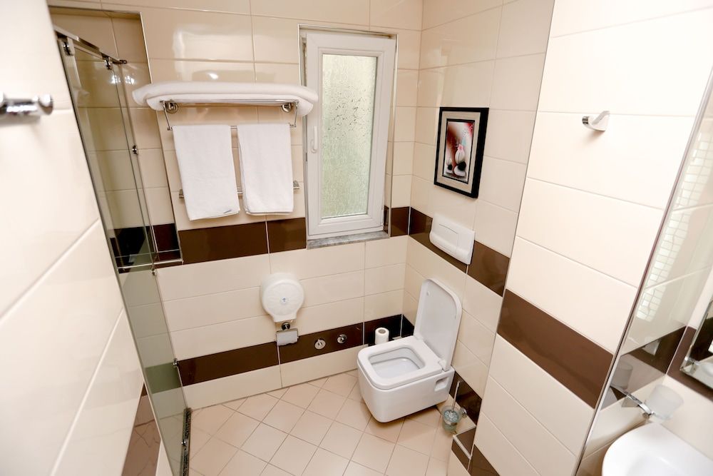 Hotel Town House Twin Room 6