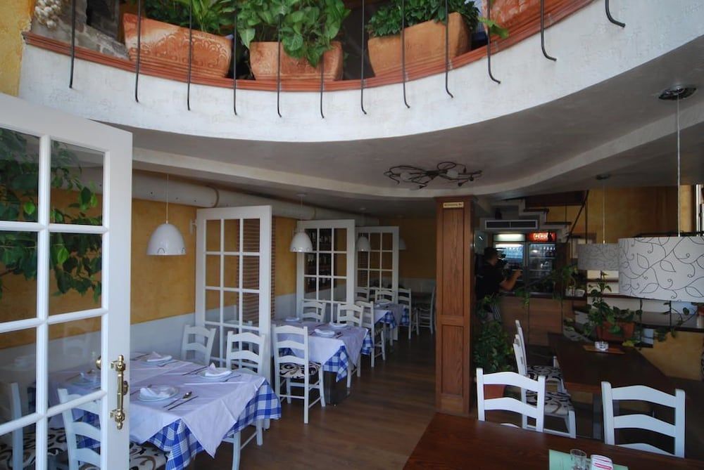 undefined Hotel Town House 10